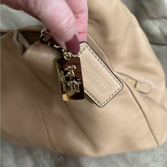 Coach Leather Hobo Style Bag - Picture 4 of 10